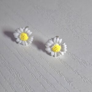White and Yellow Daisy Stud Earrings for Kids